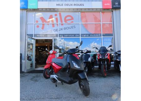 PIAGGIO 1 - DESTOCKAGE NEUF - GARANTIE 2 ANS