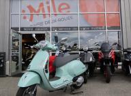 VESPA GTS 300 NEUF - DESTOCKAGE - GARANTIE 2 ANS